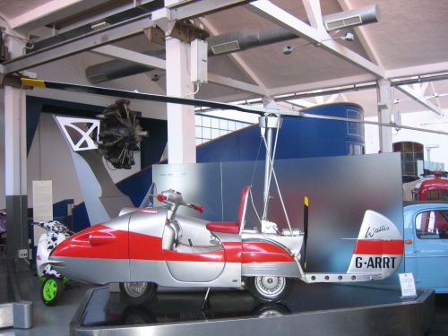 Vespa museum 020 Flying vespa made for the movie Dick Smart, Agent 2007, 1967