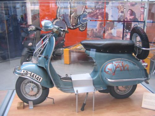 Vespa museum 023 Salvador Dali Vespa